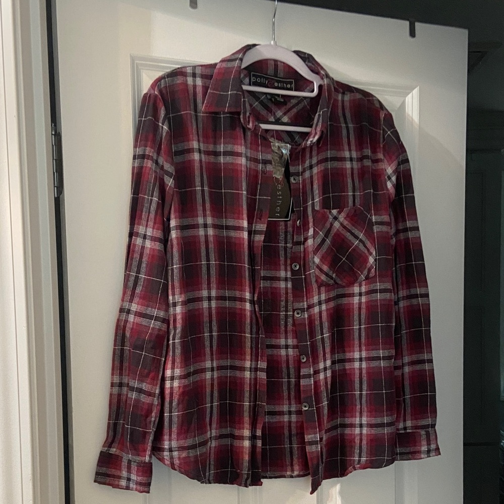 🧡 Women’s plaid flannel button down